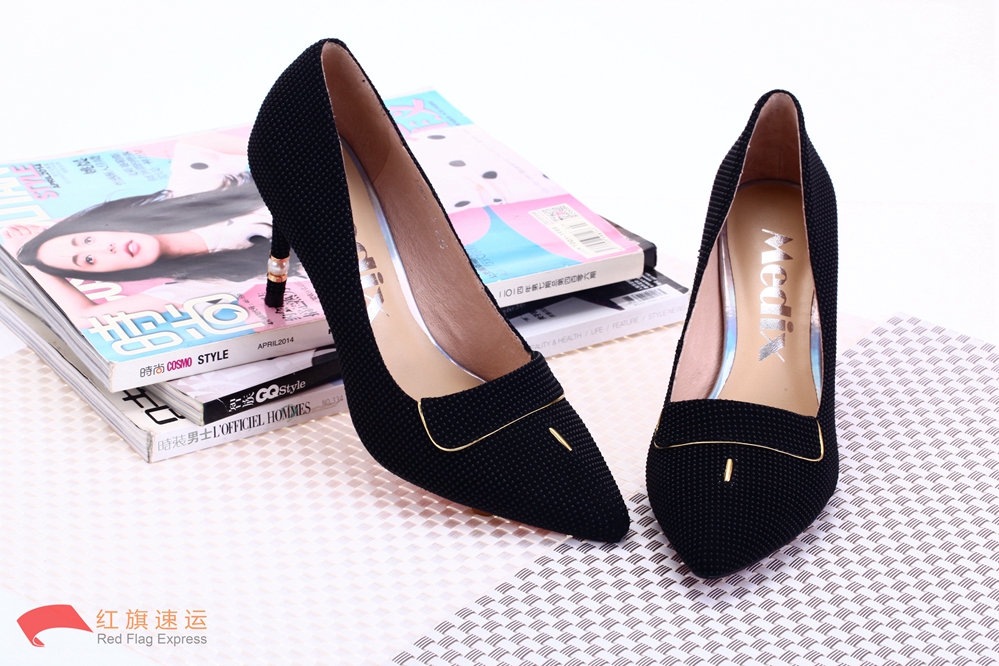 16554374744443.jpg 攝圖網(wǎng)_500766859_高跟鞋(企業(yè)商用)_副本.jpg